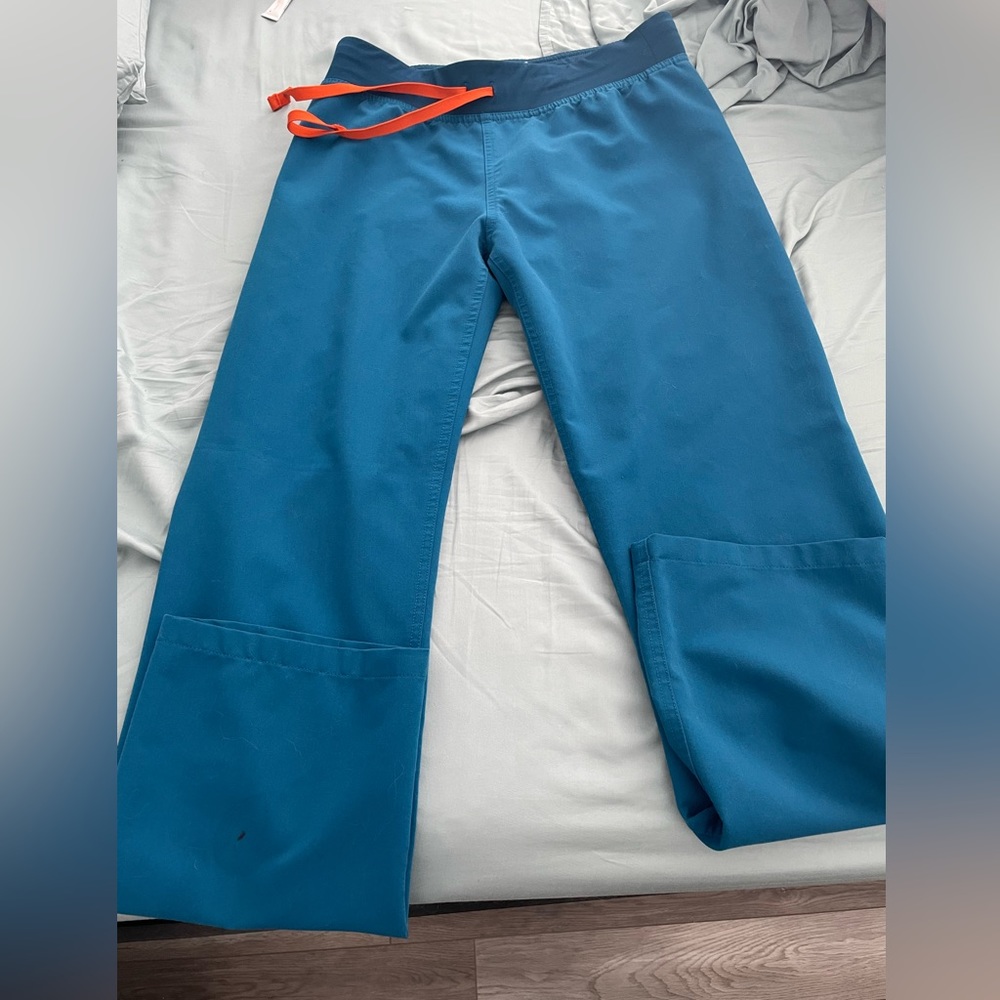Figs small pants